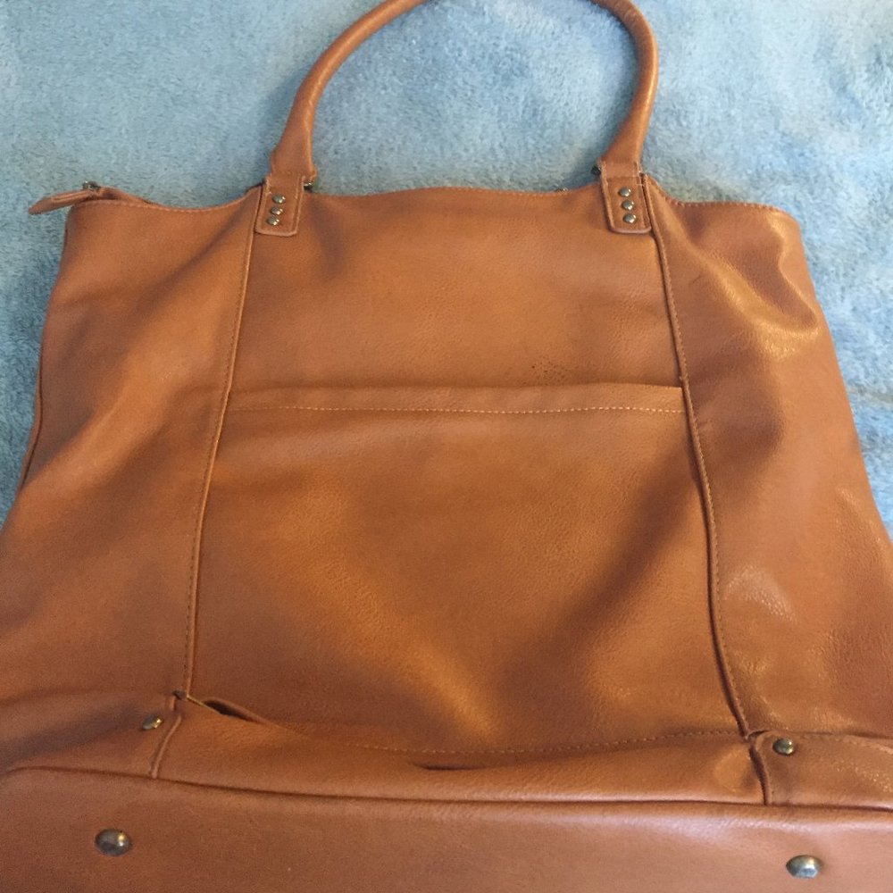 WOMEN'S WORKBAG WITH LAP TOP POCKET